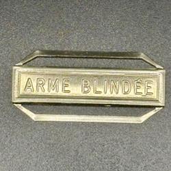 (16.002) Agrafe "Arme Blindée"