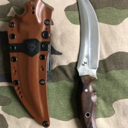 PROMO W-END Couteau de combat/chasse/outdoor artisanal forgé + étui en Kydex P.TAC