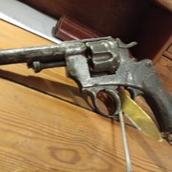 Revolver  ordonnance  1874