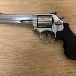 Revolver Smith & Wesson 686-6 cal357 magnum.