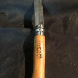 couteau opinel lame acier carbone n°8