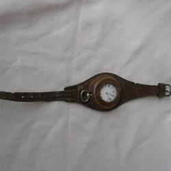 WW1 FRANCE BRACELET EN CUIR PORTE MONTRE ET MONTRE GOUSSET DE SOLDAT FRANCAIS  14-18