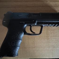 Pistolet HK modèle HK 45C, calibre 45