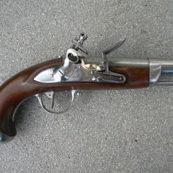 RARE Pistolet réglementaire Français de Gendarmerie Modéle 1822 a silex