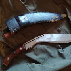 Grand kukri ou kukurri traditionnel montage platte semelle