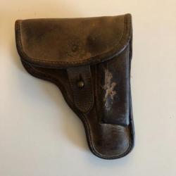 Ancien étui en cuir Hoster pour pistolet automatique 6.35 ou 7.65 ?