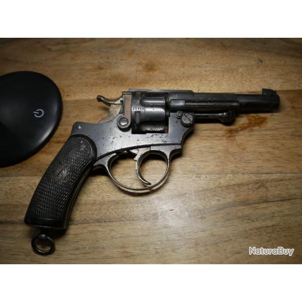 Revolver rglementaire 1874 en 11mm73 dat 1877 dans son jus