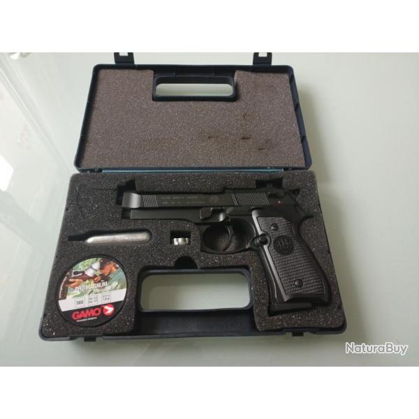 Pistolet Beretta a plomb co2 92 fs + bote + diabolo + cartouche gaz + 2 chargeur