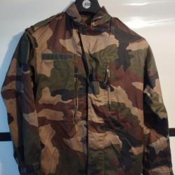 Veste de combat militaire