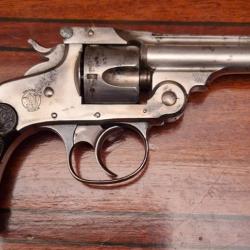 Joli Revolver Smith&Wesson Topbreak 4e Mod. 5 coups cal. 32Sw et coffret Livre