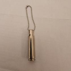 Porte-clés douille de carabine en argent.