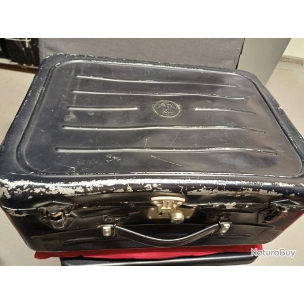 Authentique ancienne valise militaire de matelot - MARINE NATIONALE - 1973