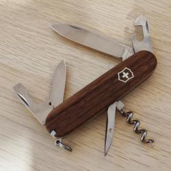 Victorinox couteau suisse Spartan Wood Noyer