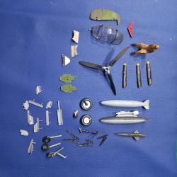 lot de pièces détachées maquettes avions