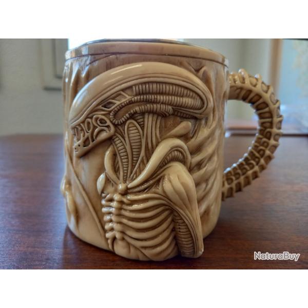Mug ALIEN (rsine et alu)
