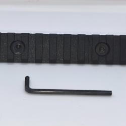 RAIL PICATINNY M-LOK POLYMERE 9 SLOTS [ 8 EMPLACEMENTS ] AVEC CLEE ALLEN ECROU & VIS PRODUIT PARFAIT