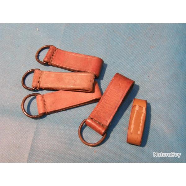 4 PASSANTS de ceinture en cuir et mtal.plus un passant cuir ???