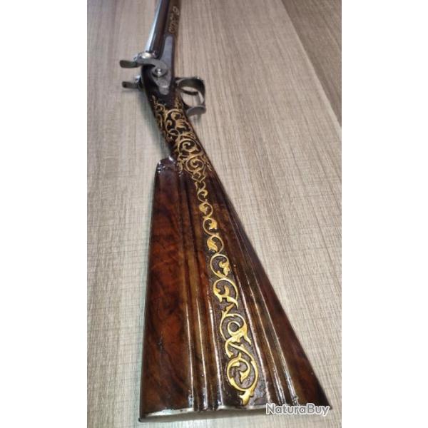 Fusil de grand luxe sign crosse renaissance  sculpte et dore canon damas de Leclerc Bte du Roi