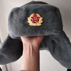 CHAPKA-OUCHANKA CHAPEAU MILITAIRE TAILLE 60 SOLDAT ARMÉE DE TERRE NOS URSS 1985