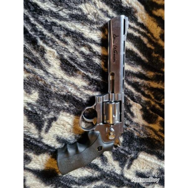 Revolver Dan wesson 6"