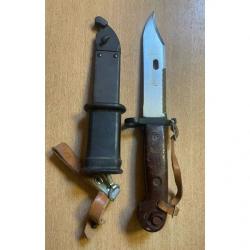 BAÏONNETTE RUSSE AKM POIGNÉE BRUNE - Militaria