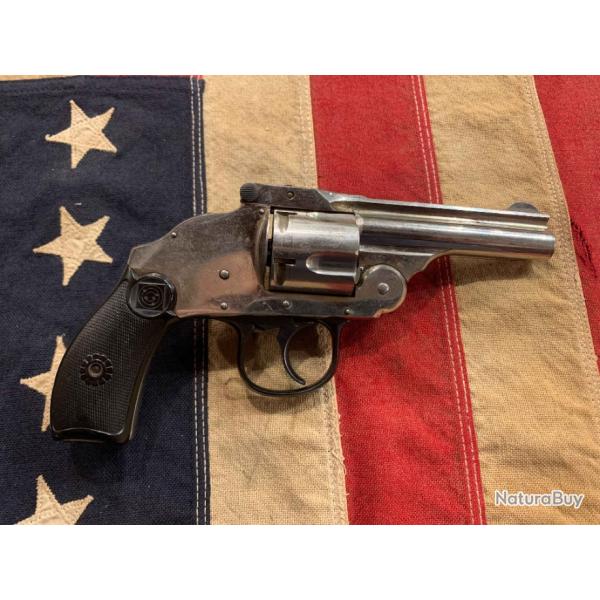 Revolver Harrington & Richardson DA calibre 38 S&W