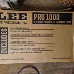 à vendre Lee Pro 1000 neuve, jamais déballée,  pour munition 9m/m