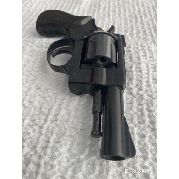 Revolver ARMINIUS  WEIHRAUCH HW1G-E cal 9mm/ 380 PRESQUE TOUT ACIER  '''  RARE ''