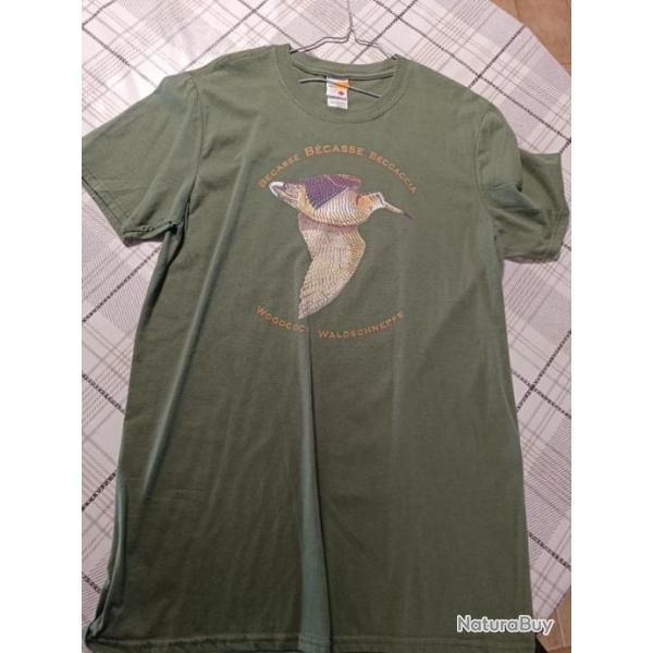 DESTOCKAGE T-SHIRT LOVERGREEN REF NEUF TAILLE M  A 9 EUROS REF116