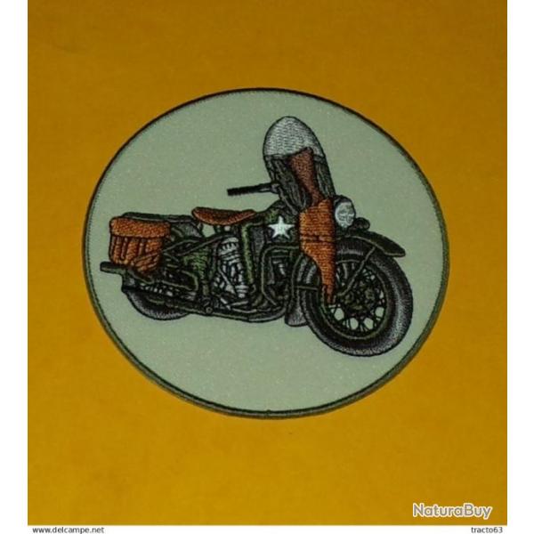 TISSU PATCH  : MOTO HARLEY DAVIDSON U.S ARMY WWII , DIAMETRE 9 CM , BON ETAT VOIR PHOTOS . POUR TOUT