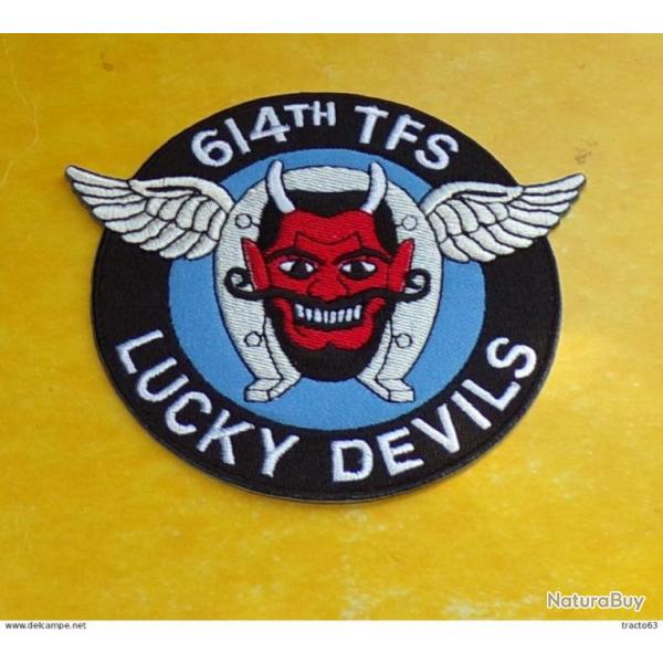 TISSU PATCH : 614th TFS , LUCKY DEVILS, DIAMETRE 9CM , BON ETAT VOIR PHOTOS . POUR TOUT RENSEIGN