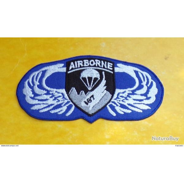 TISSU PATCH : AIRBORNE 107 SQUADRON, DIAMETRE 9CM , BON ETAT VOIR PHOTOS . POUR TOUT RENSEIGNEME