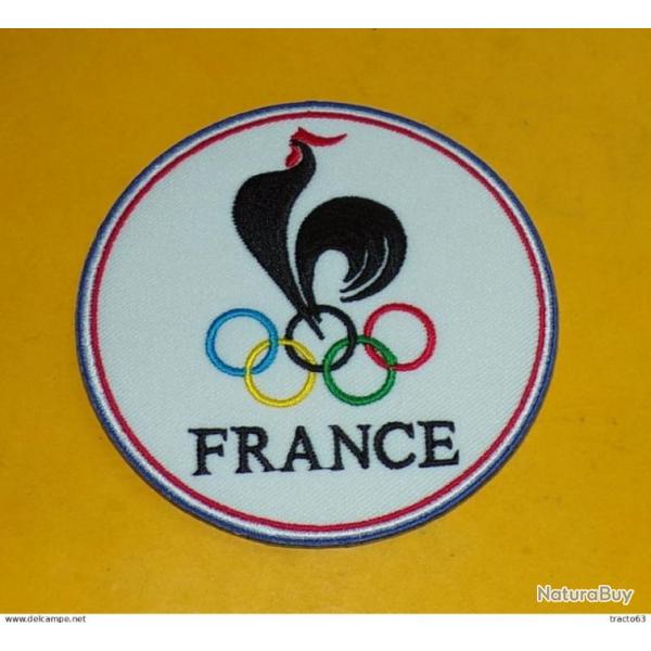 TISSU PATCH : JEUX OLYMPIQUES FRANCE 2024 , DIAMETRE9CM , BON ETAT VOIR PHOTO . POUR TOUT RENSEI