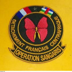 TISSU PATCH :  OPERATION SANGARIS , DETACHEMENT FRANCAIS CENTRAFRIQUE , DIAMETRE 9 CM , BON ETAT VOI