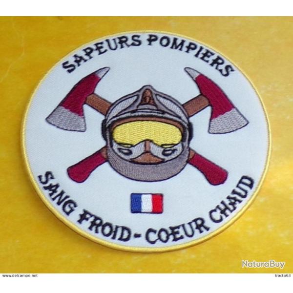 TISSU PATCH : SAPEURS POMPIERS SANG FROID - COEUR CHAUD, DIAMETRE 9CM , BON ETAT VOIR PHOTOS . P