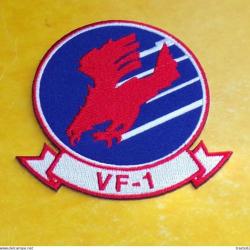 .TISSU PATCH :  VF - 1  , DIAMETRE 9 CM , BON ETAT VOIR PHOTOS . POUR TOUT RENSEIGNEMENT ME CONTACTE