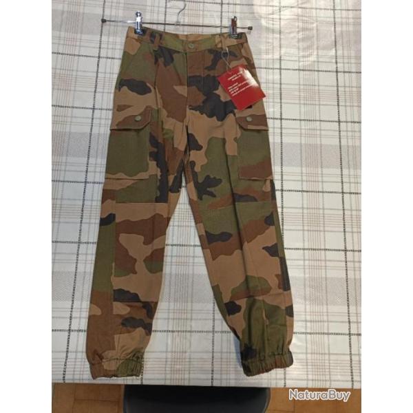 DESTOCKAGE PANTALON CAMOTEX REF NEUF TAILLE 10ANS 12 EUROS REF141