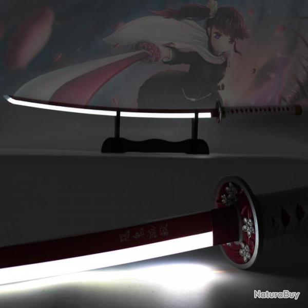 Katana LED en Mtal de Kanao Tsuyuri dans Demon Slayer