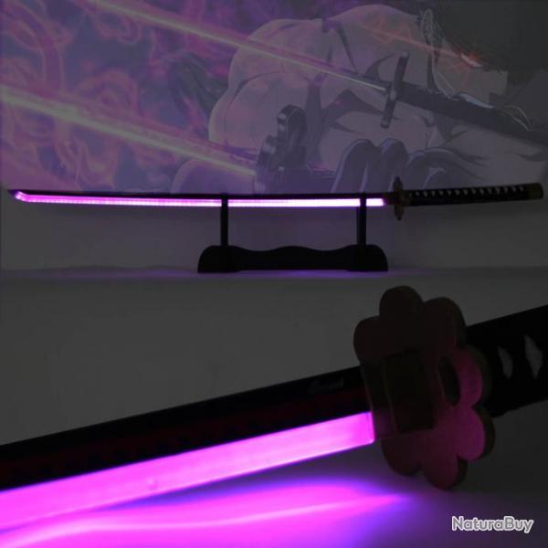 Katana LED en Bois Shusui de Roronoa Zoro dans One Piece