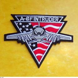 TISSU PATCH : A - 6F INTRUDER  , DIAMETRE 9 CM , BON ETAT VOIR PHOTOS . POUR TOUT RENSEIGNEMENT ME C