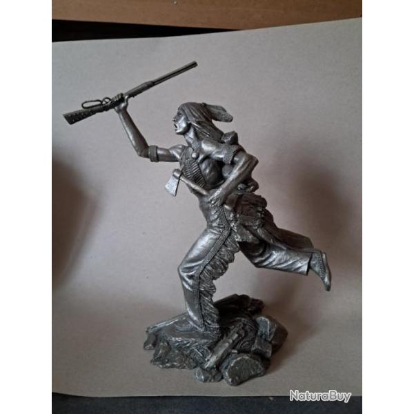Cheyenne Brave - Statue en tain par Jim Ponter -