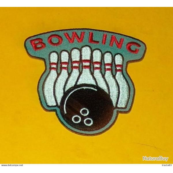 TISSU PATCH : BOWLING , DIAMETRE 8 CM , BON ETAT VOIR PHOTO . POUR TOUT RENSEIGNEMENT ME CONTACTER.