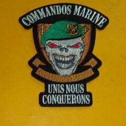 TISSU PATCH : COMMANDOS MARINE , UNIS NOUS CONQUERONS , DIAMETRE 9 CM , BON ETAT VOIR PHOTO . POUR T