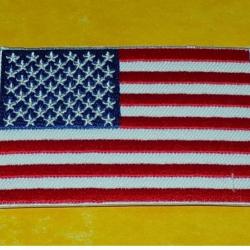 TISSU PATCH : DRAPEAU DES ETATS UNIS D'AMERIQUE  , DIMENSION  8 CM X  5,5 CM , BON ETAT VOIR PHOTOS