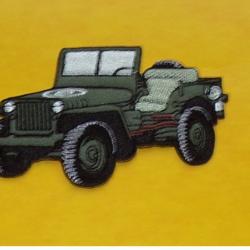 TISSU PATCH : JEEP  , DIAMETRE 9 CM , BON ETAT VOIR PHOTO . POUR TOUT RENSEIGNEMENT ME CONTACTER. RE