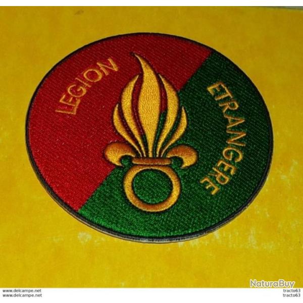 TISSU PATCH : LEGION ETRANGERE , FLAMME DOREE , DIAMETRE 9CM , BON ETAT VOIR PHOTO . POUR TOUT REN