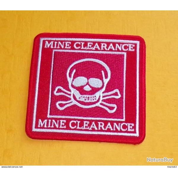 TISSU PATCH : MINE CLEARANCE , DIAMETRE 7,5 CM , BON ETAT VOIR PHOTO . POUR TOUT RENSEIGNEMENT ME CO