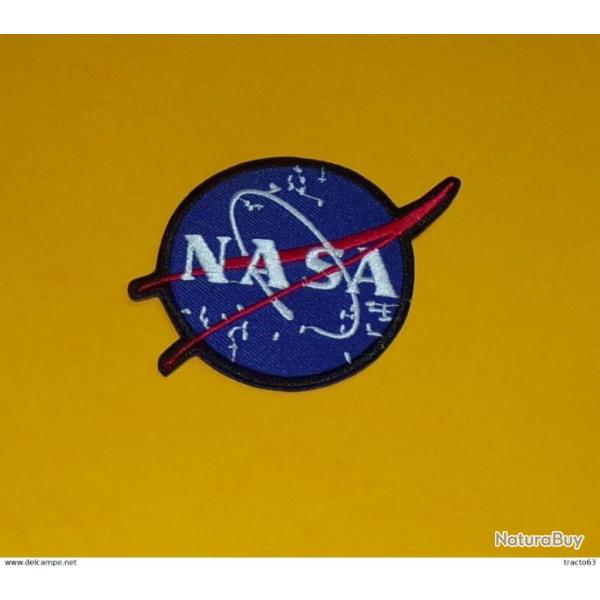 TISSU PATCH : NASA , DIAMETRE 6,5CM , BON ETAT VOIR PHOTO . POUR TOUT RENSEIGNEMENT ME CONTACTER. R