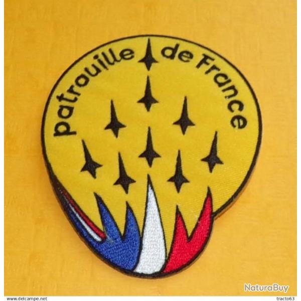 TISSU PATCH : PATROUILLE DE FRANCE  , DIAMETRE 9 CM , BON ETAT VOIR PHOTO . POUR TOUT RENSEIGNEMENT