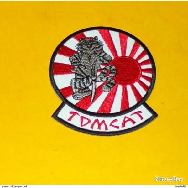 TISSU PATCH : TOMCAT , DIAMETRE 8 CM , BON ETAT VOIR PHOTO . POUR TOUT RENSEIGNEMENT ME CONTACTER. R